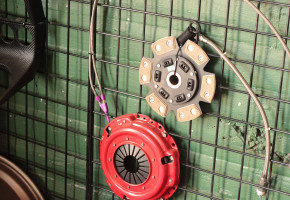 Оригінальні автозапчастини та аналоги: у чому різниця і що вигідніше